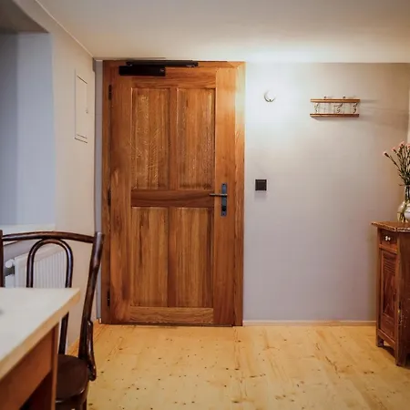 Clara Erdgeschosswohnung Im Jüdischen Viertel Apartamento